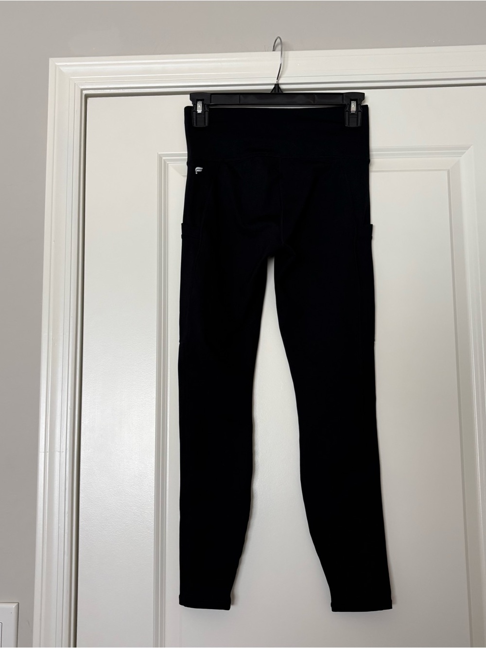 Fabletics Women’s Black Powerhold High-Waist Active Pocket Leggings - Picture 3 of 7